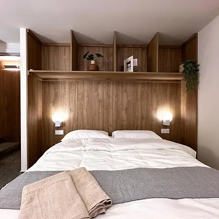 The Market - Design Historic Center Apartment *